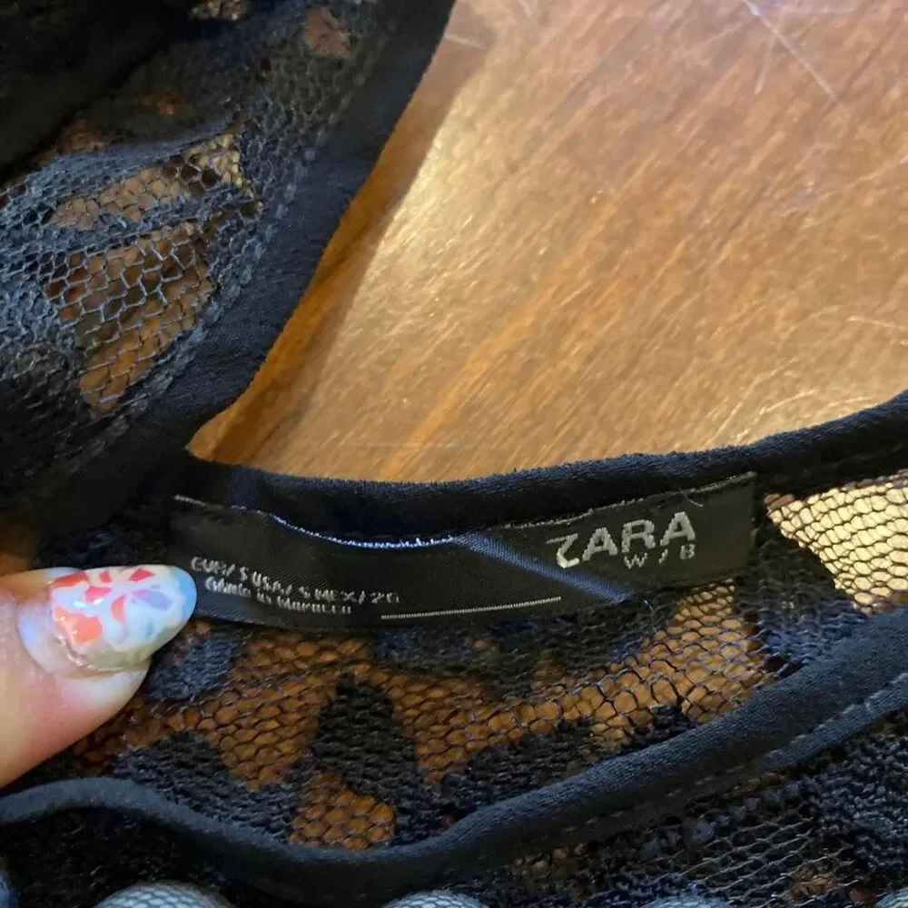 Zara Women's Black and Navy Blouse